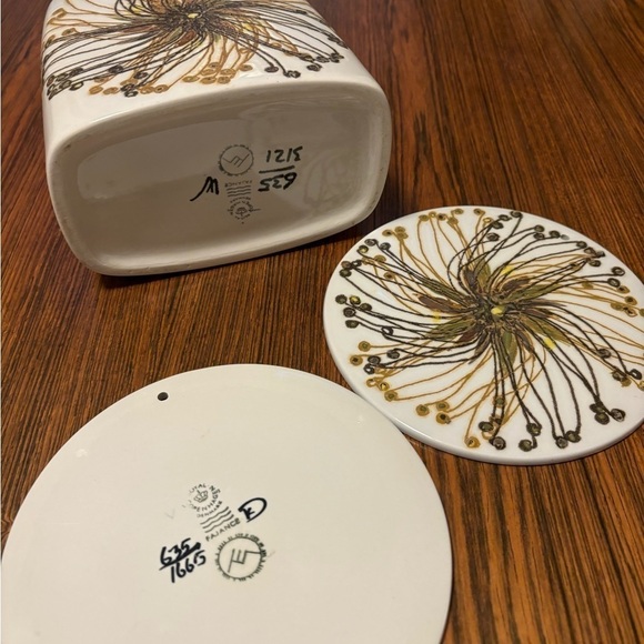 VTG Danish Royal Copenhagen Ellen Malmer vase and set of 4 “bread brick” plates - Picture 4 of 4